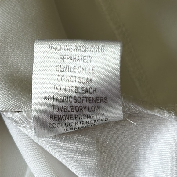 Fairway & Greene Ladies XS White Quarter Zip Top - Picture 9 of 9